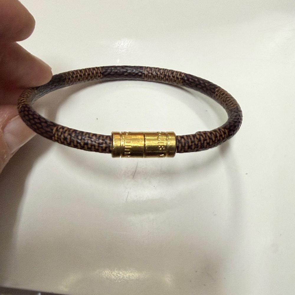 Men's Brown Bracelet with Gold Clasp